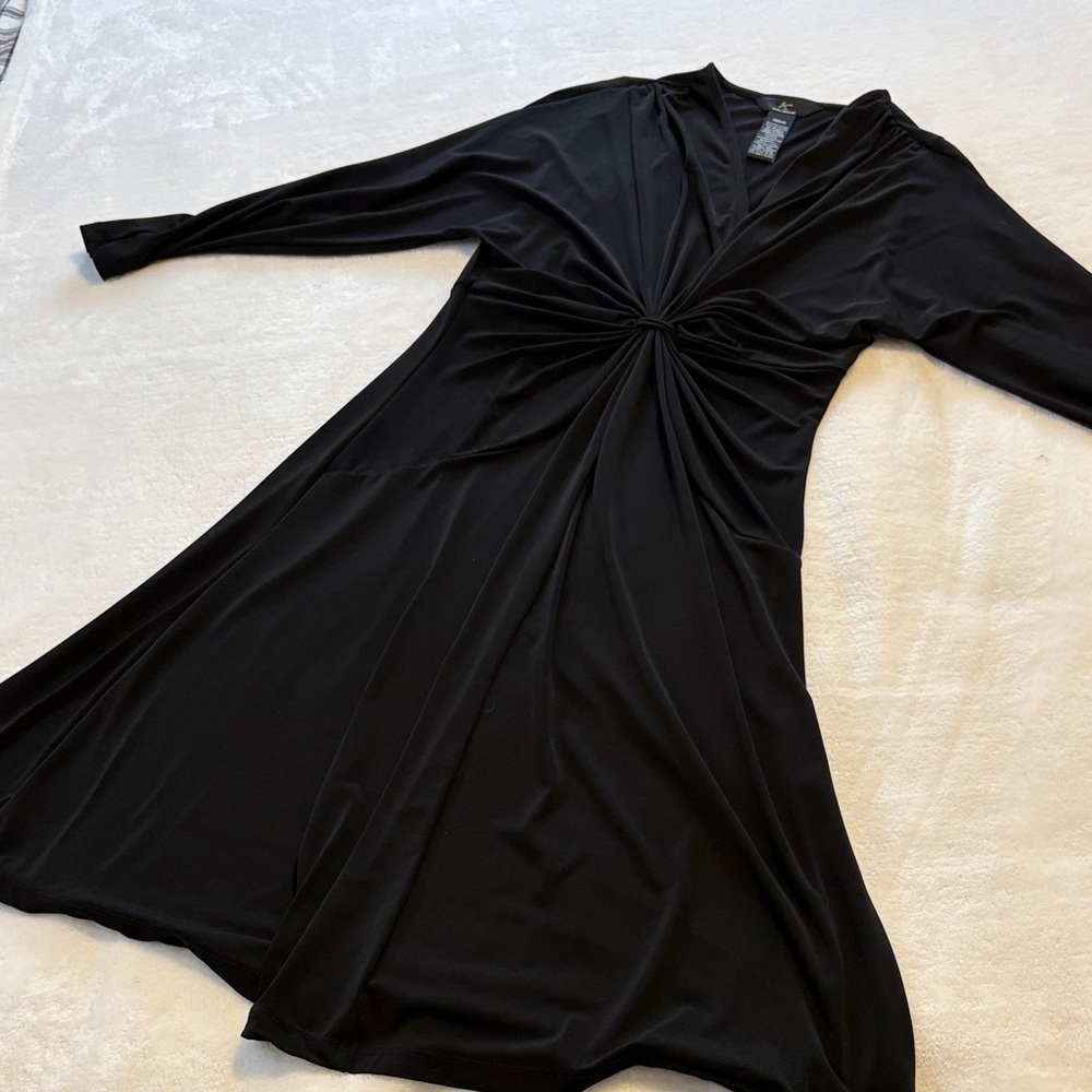 Lennie by Nina Leonard Chic Black Long Sleeve Dress. Size medium.